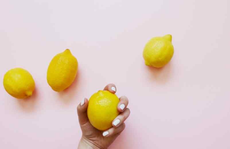 Remède de grand-mère contre l’infection urinaire au citron : efficace ou risqué ? Étape Santé Nantes