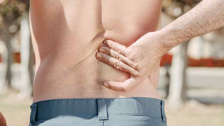 Kyste sur les reins : quels sont les symptômes possibles et quand consulter ?-Étape Santé Nantes