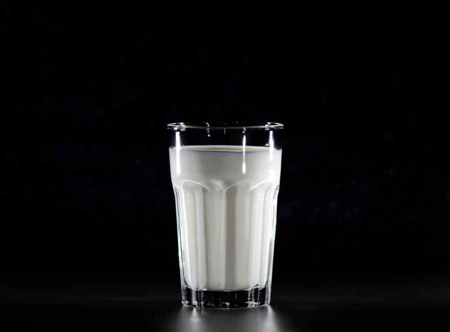 Pourquoi devient-on intolérant au lactose à l’âge adulte ?-Étape Santé Nantes Pourquoi devient-on intolérant au lactose à l’âge adulte ?-Étape Santé Nantes